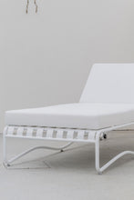 Load image into Gallery viewer, The “Aurora” sun bed - Pure white
