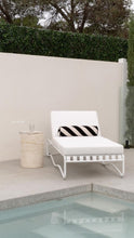 Load image into Gallery viewer, The “Aurora” sun bed - Pure white
