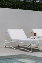 Load image into Gallery viewer, The “Aurora” sun bed - Pure white
